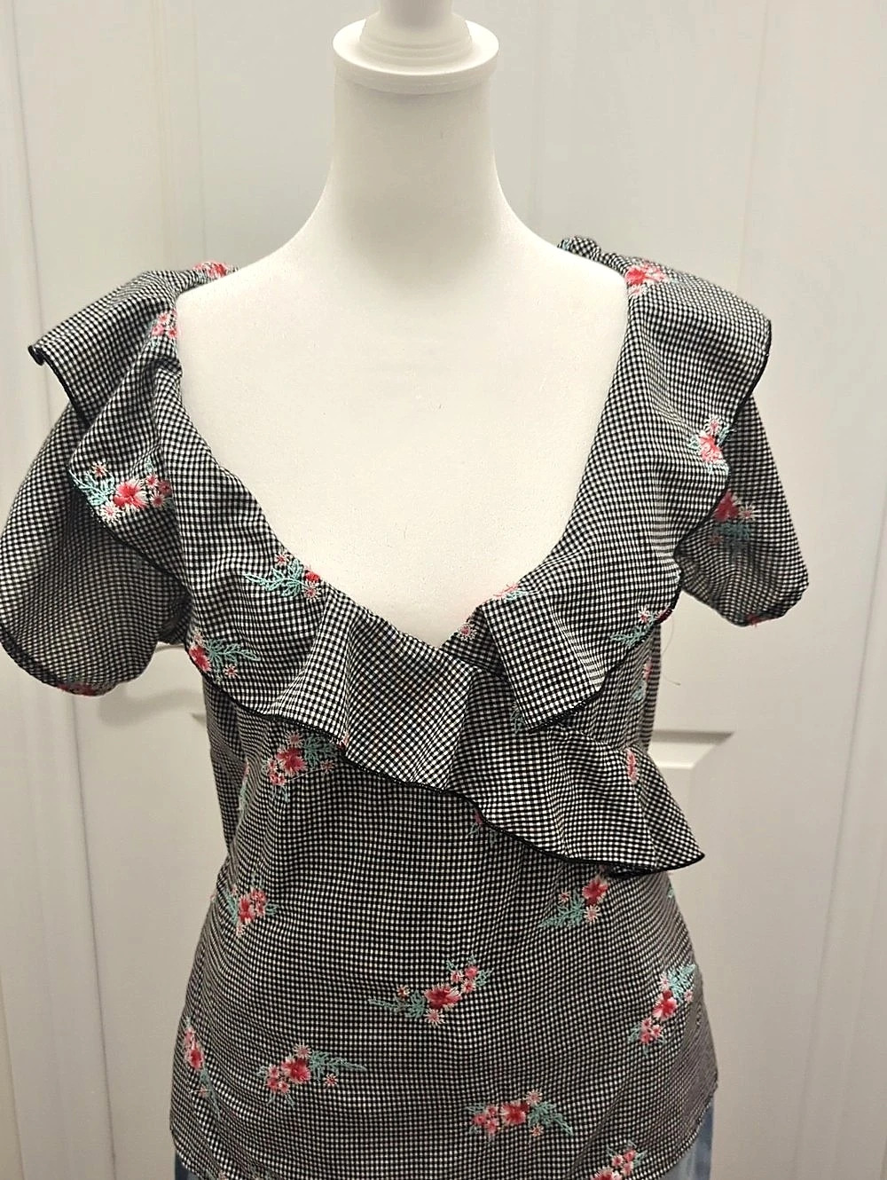 Gingham Ruffle Blouse in Black & Red Like New